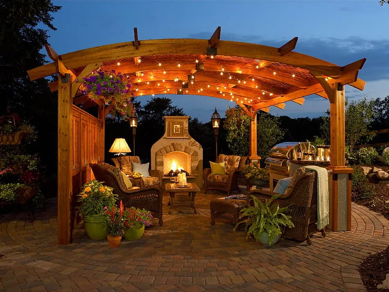 Cozy poolside lighting and fire features enhancing the atmosphere for outdoor gatherings